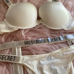 Victoria secret rhinestone set white bra & panty L panty 38B